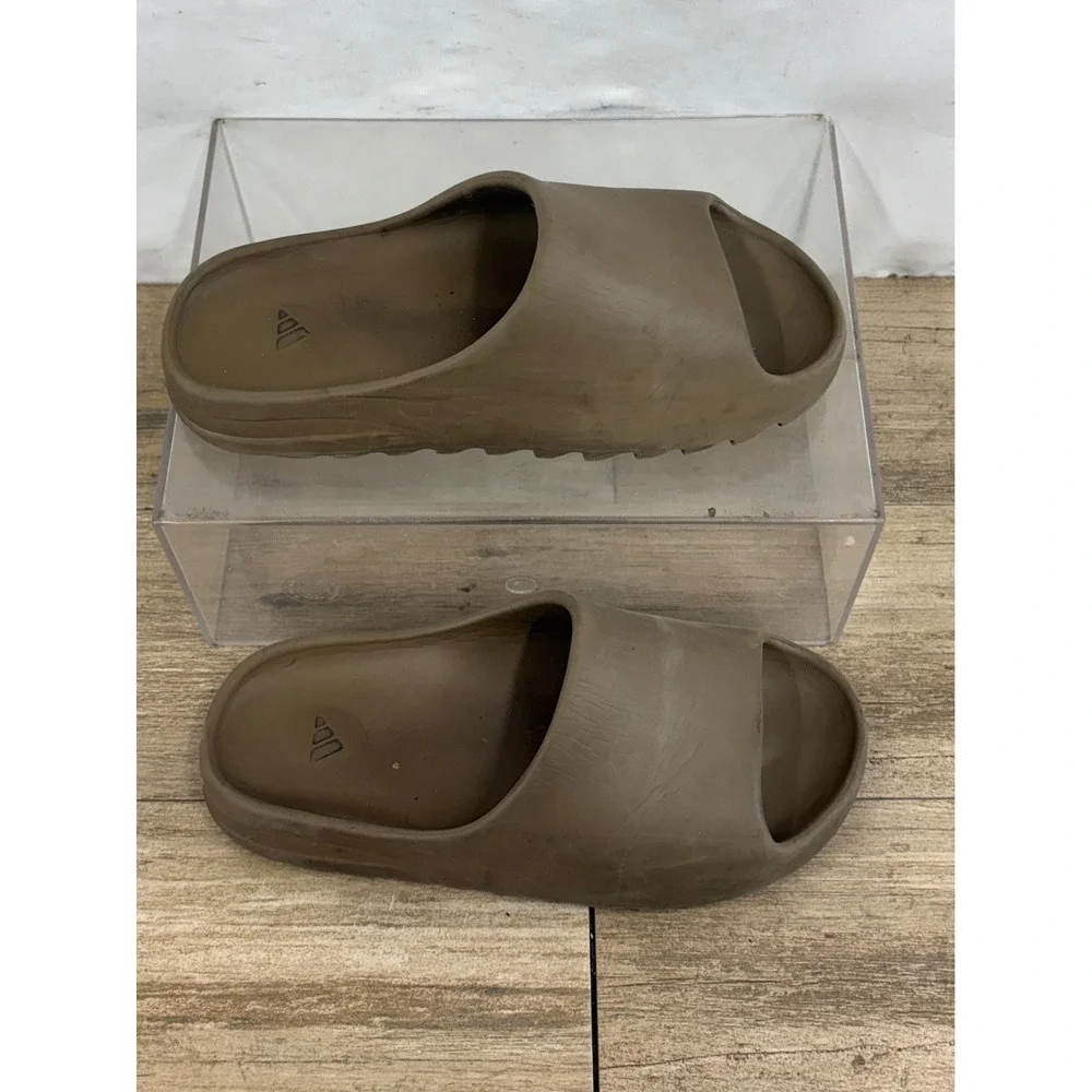 Adidas Yeezy Slide Desert Sand Men's Size 8.5 Comfort Slip On Slides